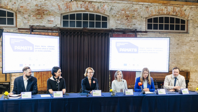 Skola-kopiena vecaku konference