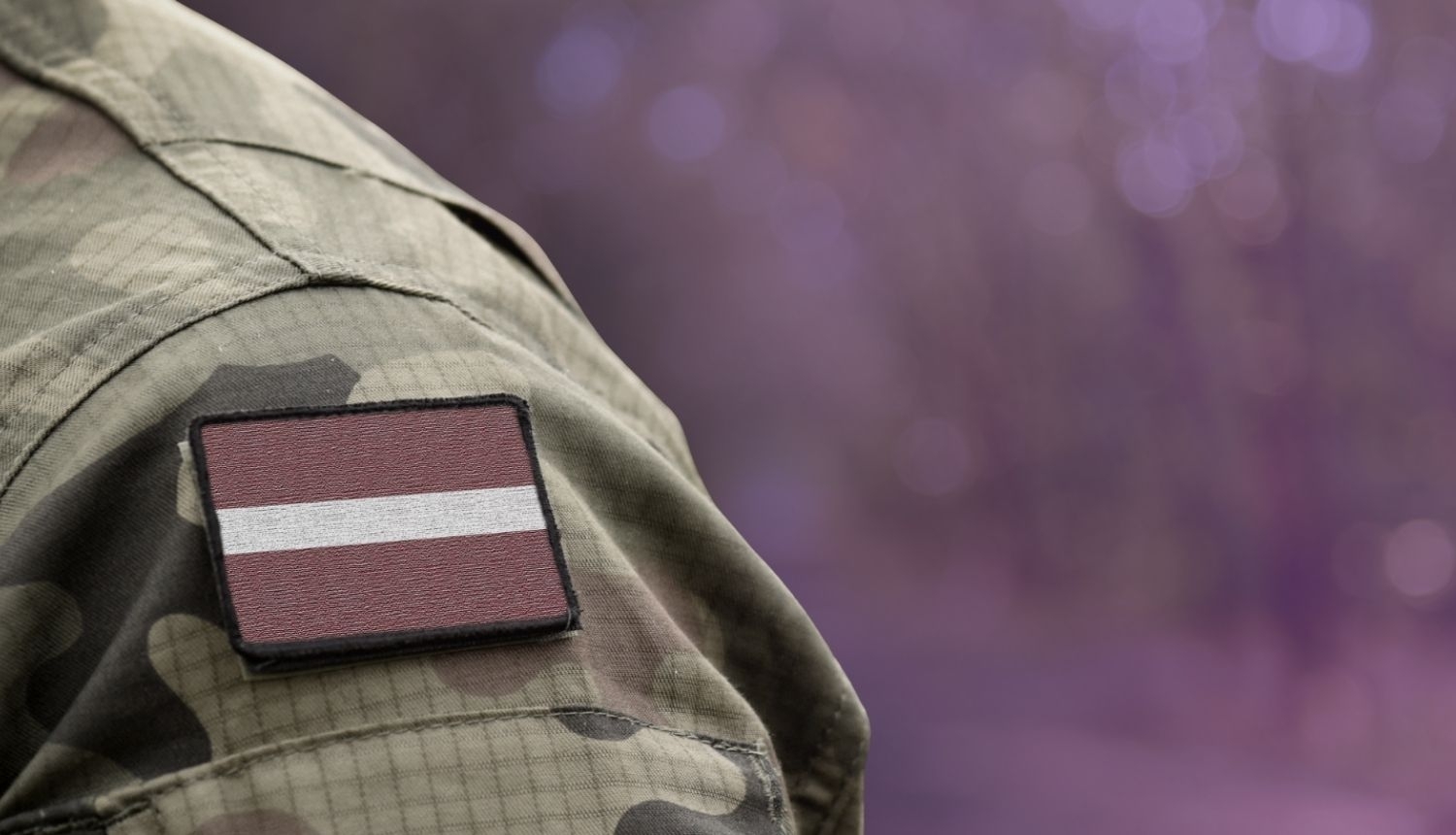 Karavīra plecs ar Latvijas karodziņu 