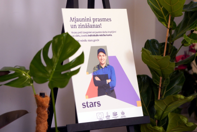 STARS mācības pieaugušajiem informatīvs plakāts