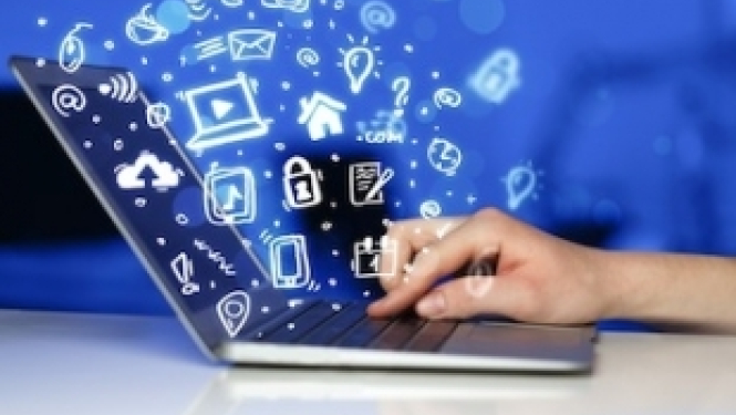 Turpinās pieteikšanās Erasmus+ kontaktsemināram par iespējām veicināt digitālo mācīšanos