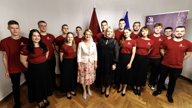 SkillsLatvia komanda tiekas ar ministri 2025. gads