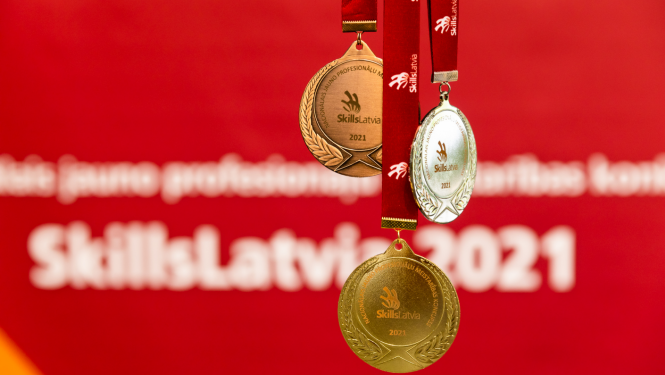 SkillsLatvia 2021 apbalvošana medaļas