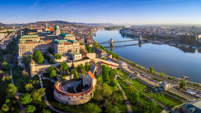 Ungarija Budapešta stipendijas