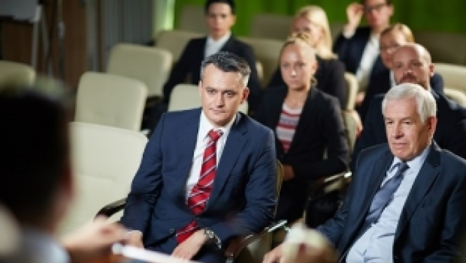 Izglītības iestādes aicinātas pieteikt mācību programmas pieaugušajiem 11 nozarēs