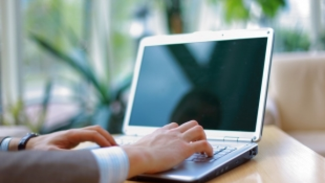 Pagarināta pieteikšanās kontaktsemināram par digitālo prasmju uzlabošanu izglītībā