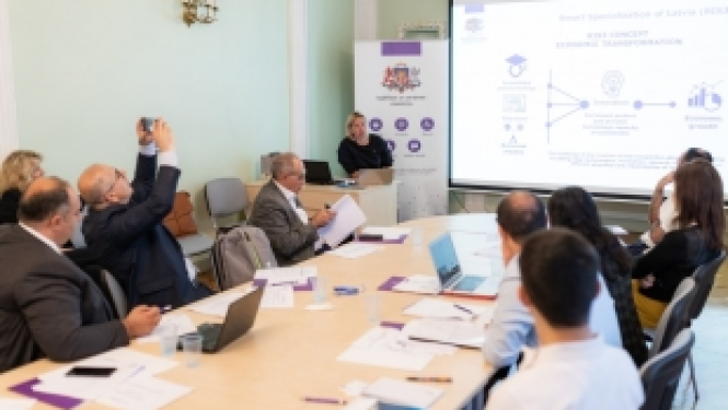 Azerbaidžānas delegācija studiju vizītē iepazīst mūžizglītības politiku Latvijā