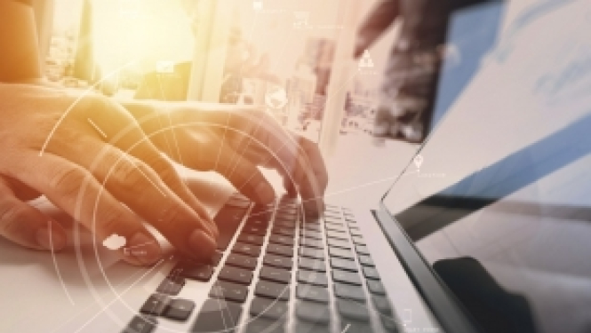 Uzsāk Erasmus+ projektu īstenošanu Covid-19 radītās krīzes seku mazināšanai izglītībā