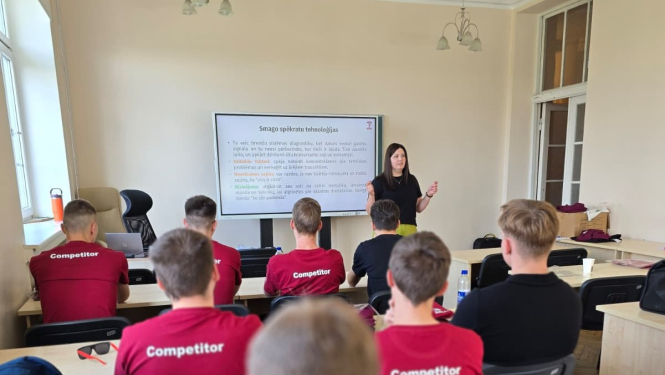 EuroSkills 2025 dalībnieki piedalās nometnē