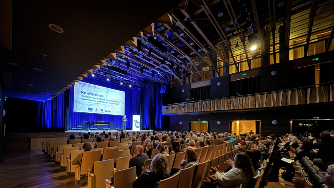 foto no konferences Cēsīs Māksla un kultūra kā stratēģija: domāšanai, radīšanai, cilvēcībai