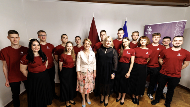 SkillsLatvia komanda tiekas ar ministri 2025. gads