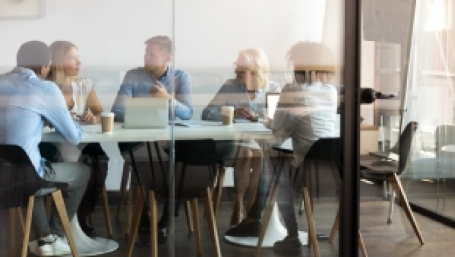 Valdība apstiprina jaunas iespējas pieaugušo izglītības projektā