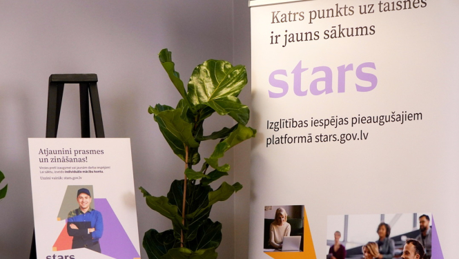 Platformas STARS plakāts ar kampaņu