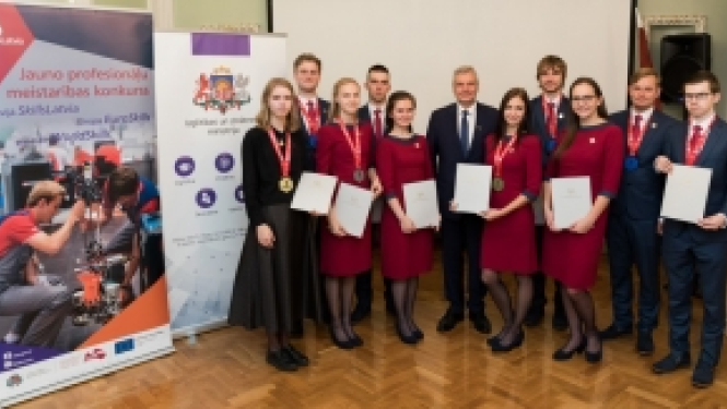 Svinīgā ceremonijā sveic Latvijas komandu par panākumiem konkursā EuroSkills 2018