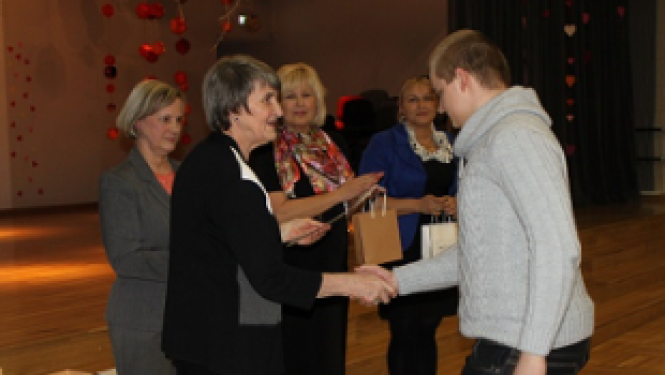 Noskaidroti labākie jaunie profesionāļi informācijas un komunikāciju tehnoloģiju nozarē