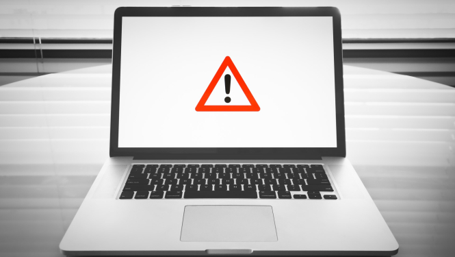 datorā sarkana izsaukuma zime