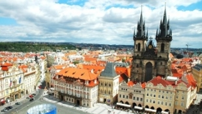 Piedāvā Čehijas Republikas valdības stipendijas studijām un pētniecībai