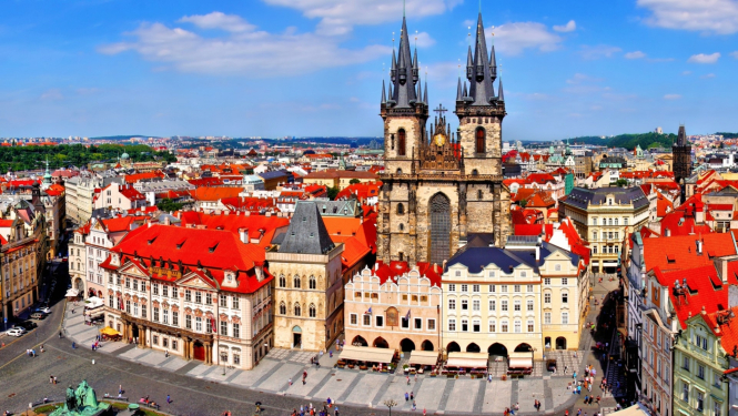 skats uz Prāgas vecpilsētu