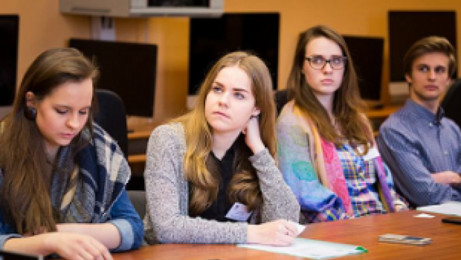 Jauno grafisko dizaineru konkursā labākie rezultāti RVT audzēknēm