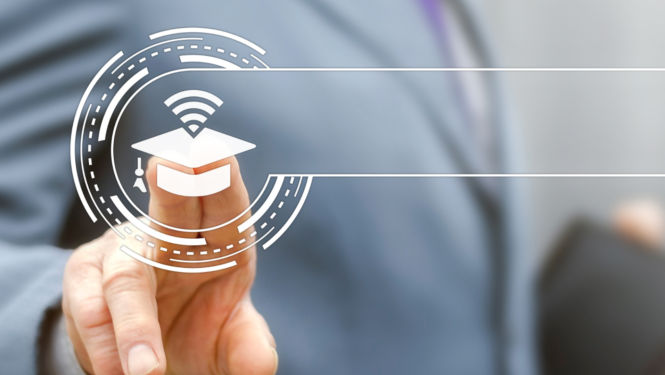 Vizualizācija - ar roku spiež virtuālu pogu uz ekrāna