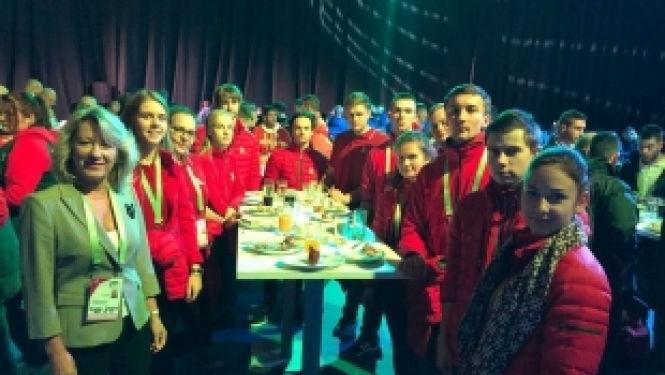 Latvijas komandas dalībnieki apņēmības pilni izdarīt labāko iespējamo konkursā EuroSkills 2018