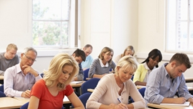 Izsludināta izglītības iestāžu pieteikšanās dalībai Pieaugušo izglītības projektā