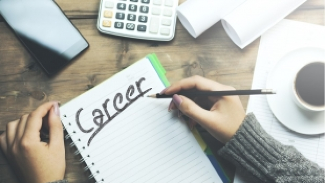 Notiek papildizglītības kursi par efektīvu karjeras attīstības atbalsta sistēmu