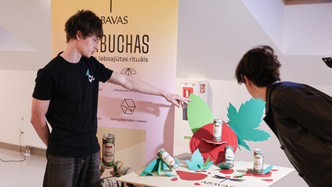 SkillsLatvia 2026 pusfināla skatlogu noformēšana dalībnieki pila uzdevumu