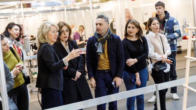 VIAA uzņem Gruzijas delegāciju konkursa SkillsLatvia 2023 norises vietā 