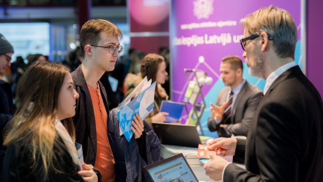 VIAA izstādē Skola 2023