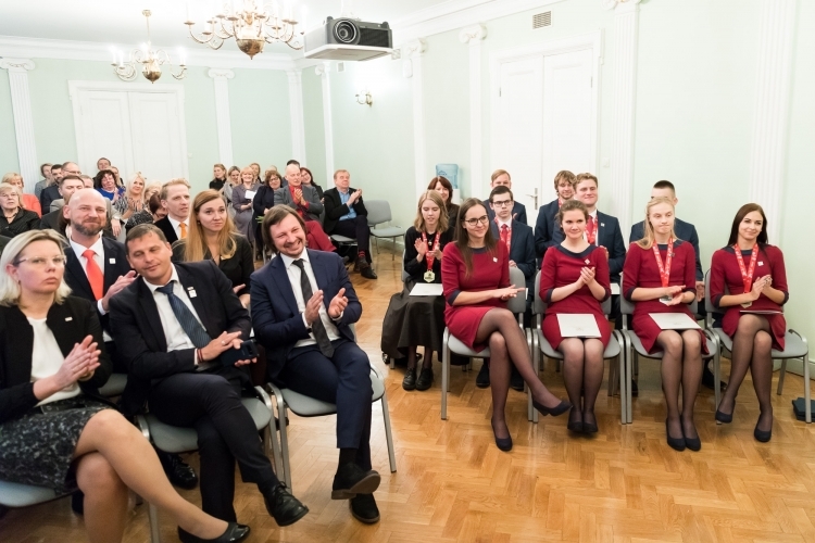 EuroSkills 2018 konkursantu svinīgā sveikšana Izglītības un zinātnes ministrijā