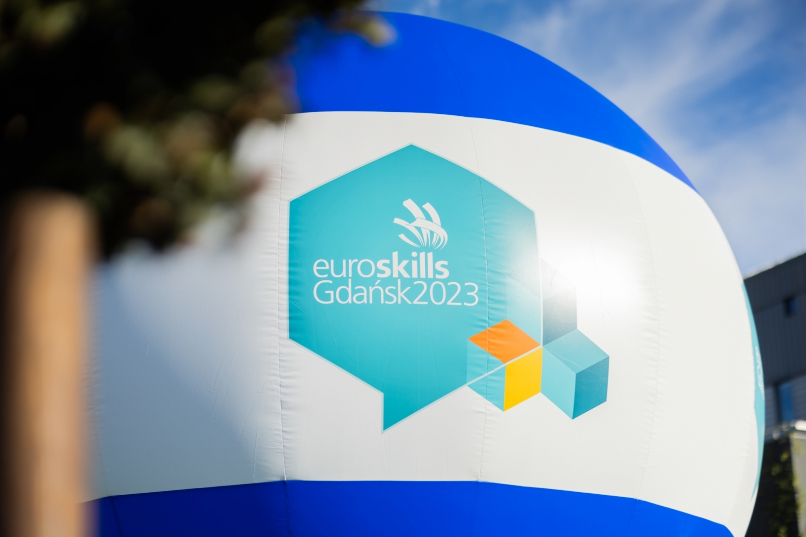 EuroSkills Gdansk 2023 logo uz liela balona