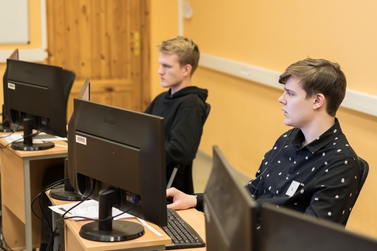 SkillsLatvia 2019 pusfināls "Web lapu dizains un izstrāde" prasmju konkursā