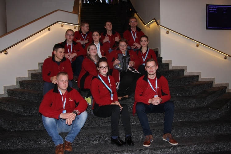 Jaunieši ierodas Gēteborgā, Zviedrijā, kur sāks sacensību par medaļām konkurencē ar citu valstu jaunajiem preofesionāļiem