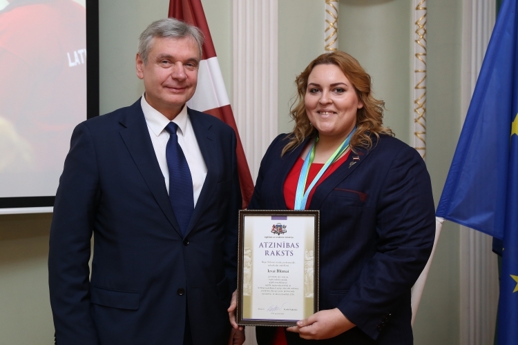 Svinīgā ceremonijā IZM ministrs sveic Euroskills 2016 laureātus