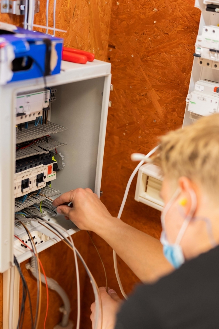 SkillsLatvia 2021 elektriskas instalacijas