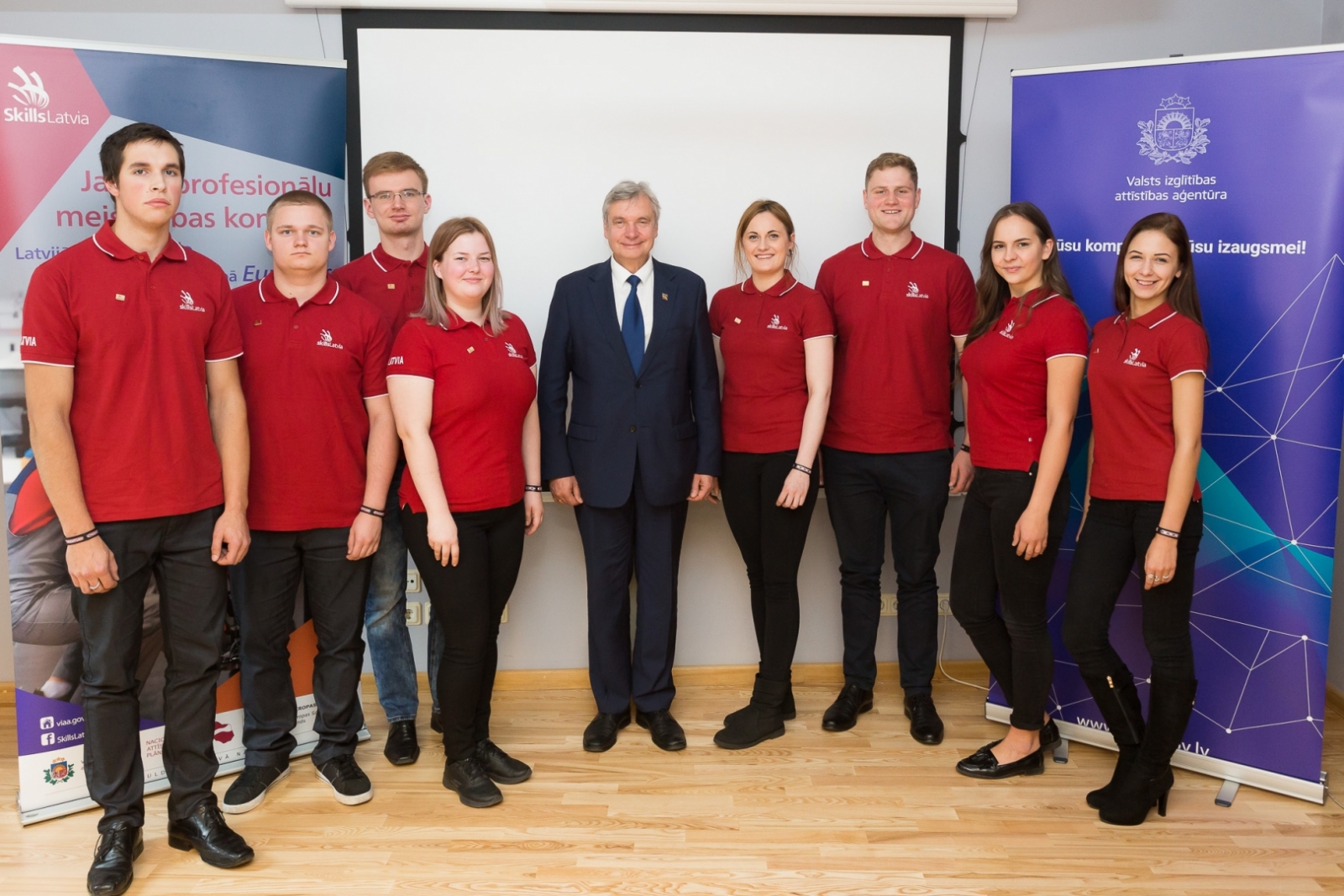 Konkursa WorldSkills 2017 Latvijas delegāciju sveic izglītības un zinātnes ministrs