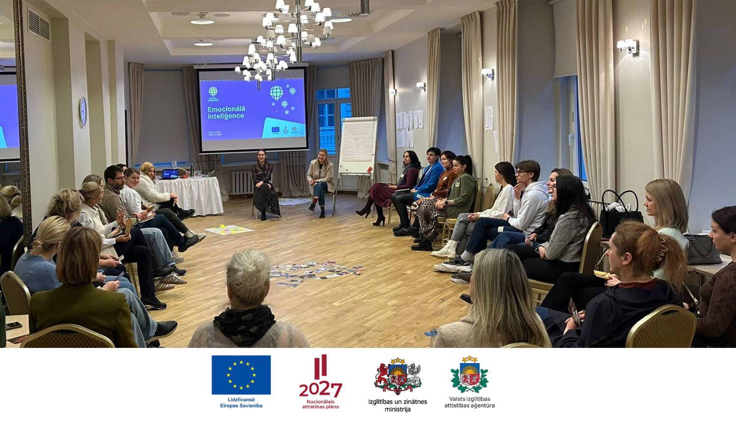 Foto no Skola - kopiena jauniešu mentoru mācībām 2025. gadā