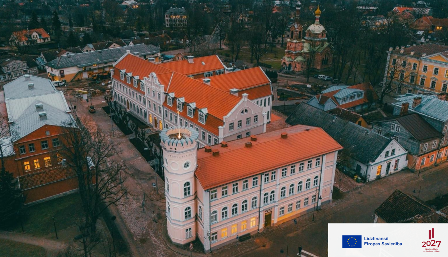 Kuldīgas pilsētvides ainava no putna lidojuma