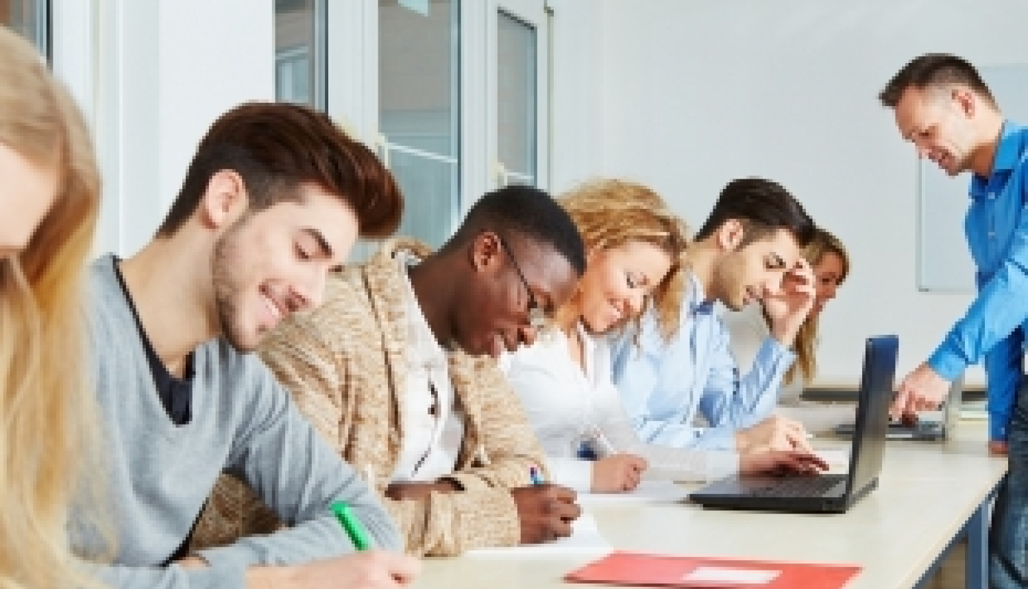 Iespēja pieteikties Brunejas valdības stipendijām