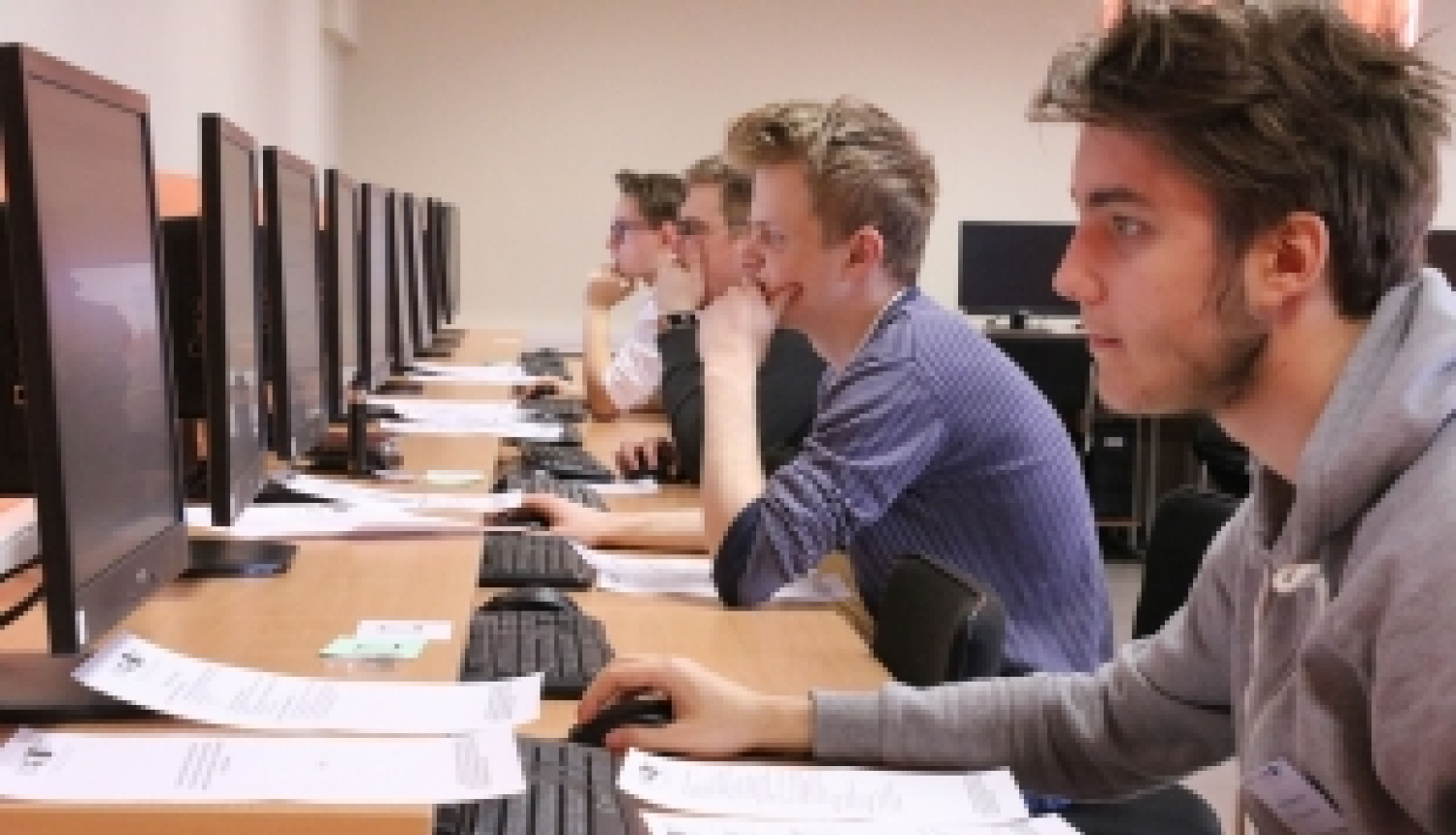 Reģionālajā konkursā Daugavpilī noskaidroti labākie jaunie datorsistēmu tehniķi