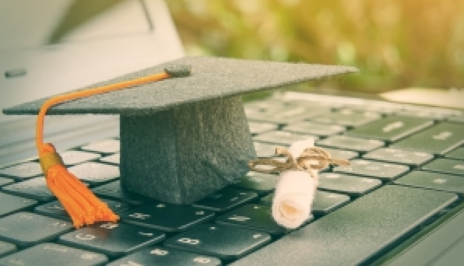 Sākusies pieteikšanās Francijas valdības stipendijai studijām doktorantūrā Latvijā un Francijā