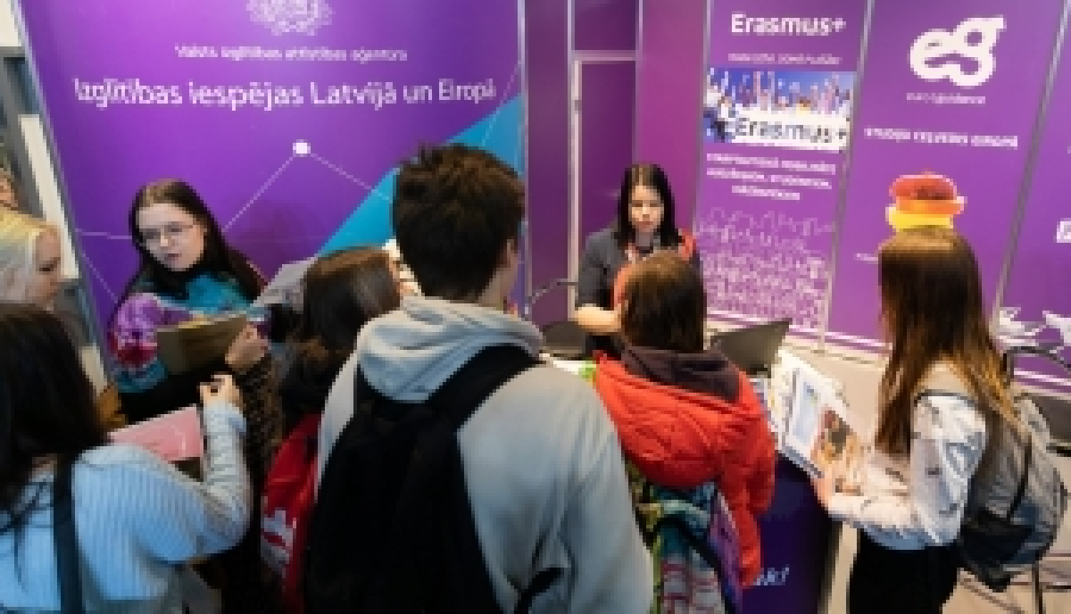 VIAA stendā izstādē Skola 2020 varēs doties virtuālās ekskursijās tehnoloģiju uzņēmumos