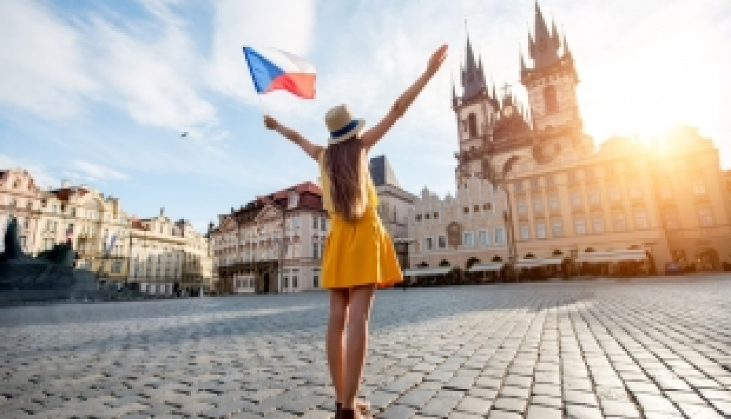 Pagarināta pieteikšanās Čehijas valdības stipendijām čehu valodas vasaras kursiem