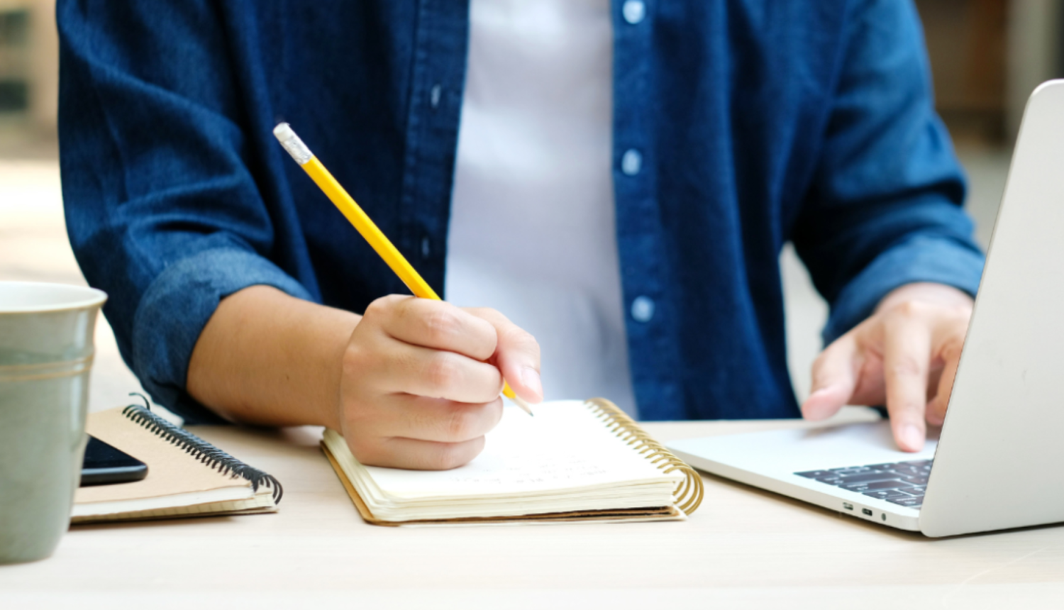 klade, dators, zīmulis