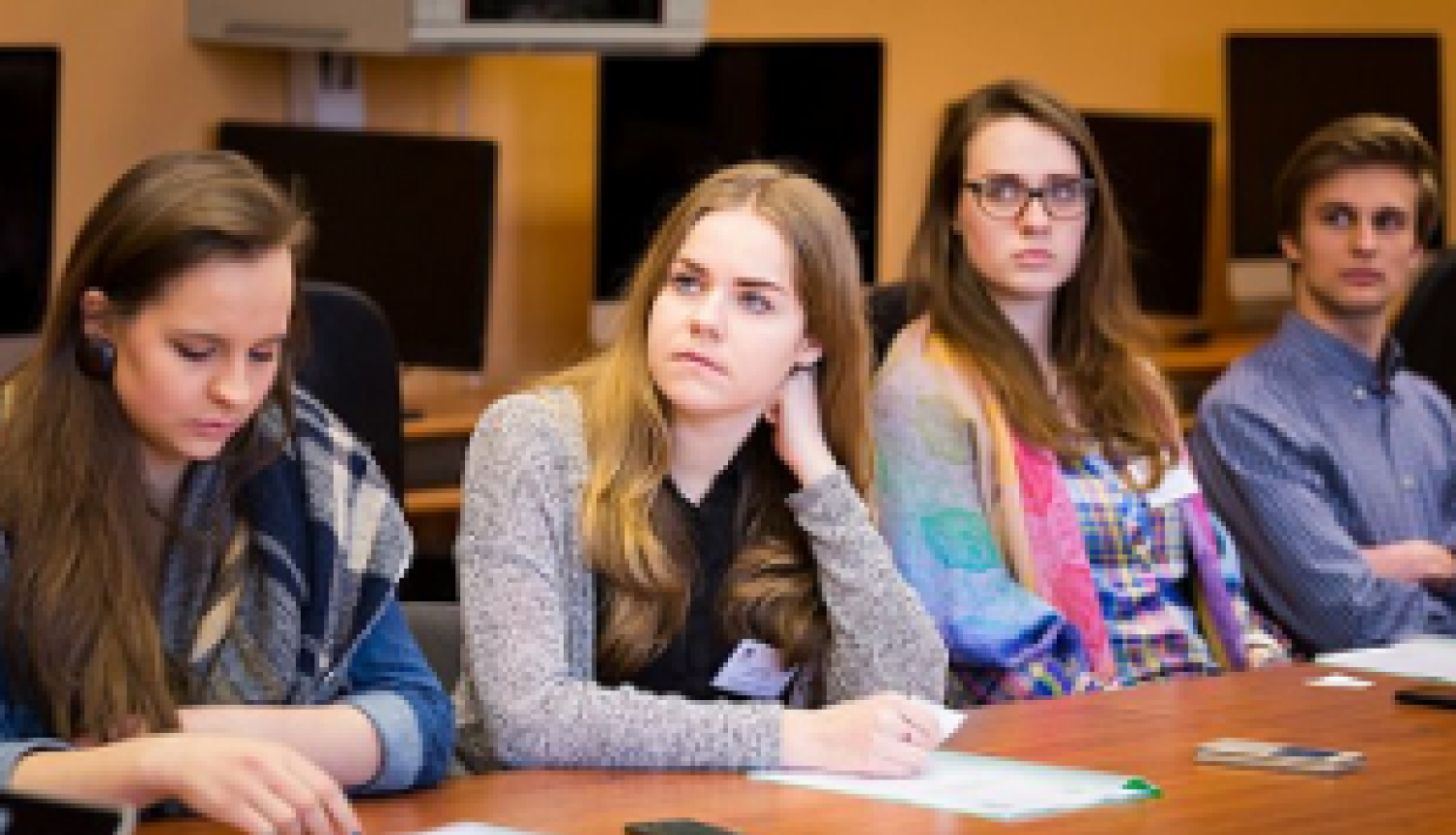 Jauno grafisko dizaineru konkursā labākie rezultāti RVT audzēknēm