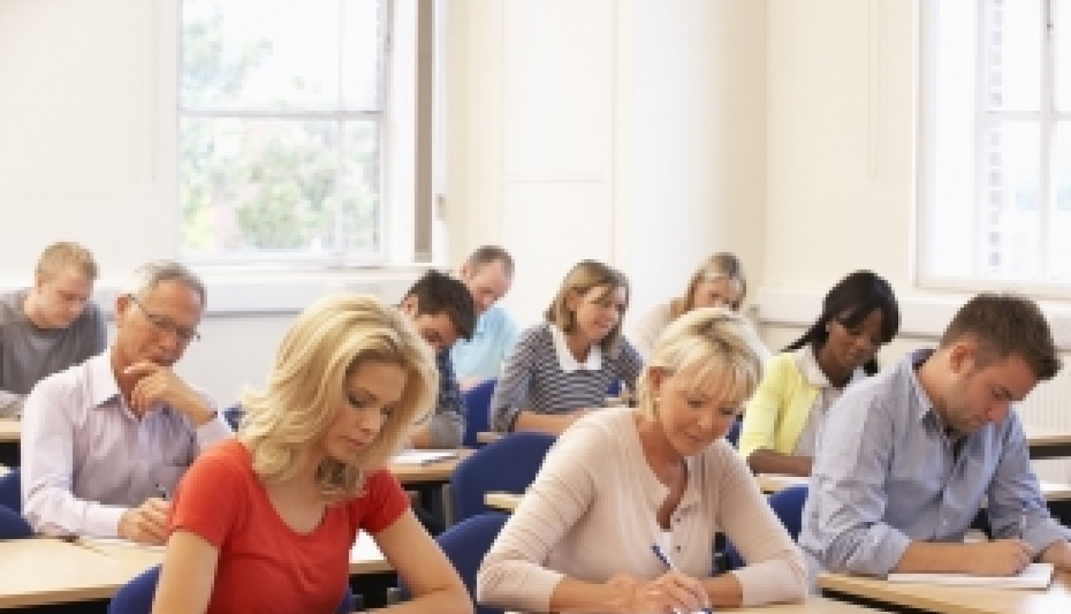 Izsludināta izglītības iestāžu pieteikšanās dalībai Pieaugušo izglītības projektā