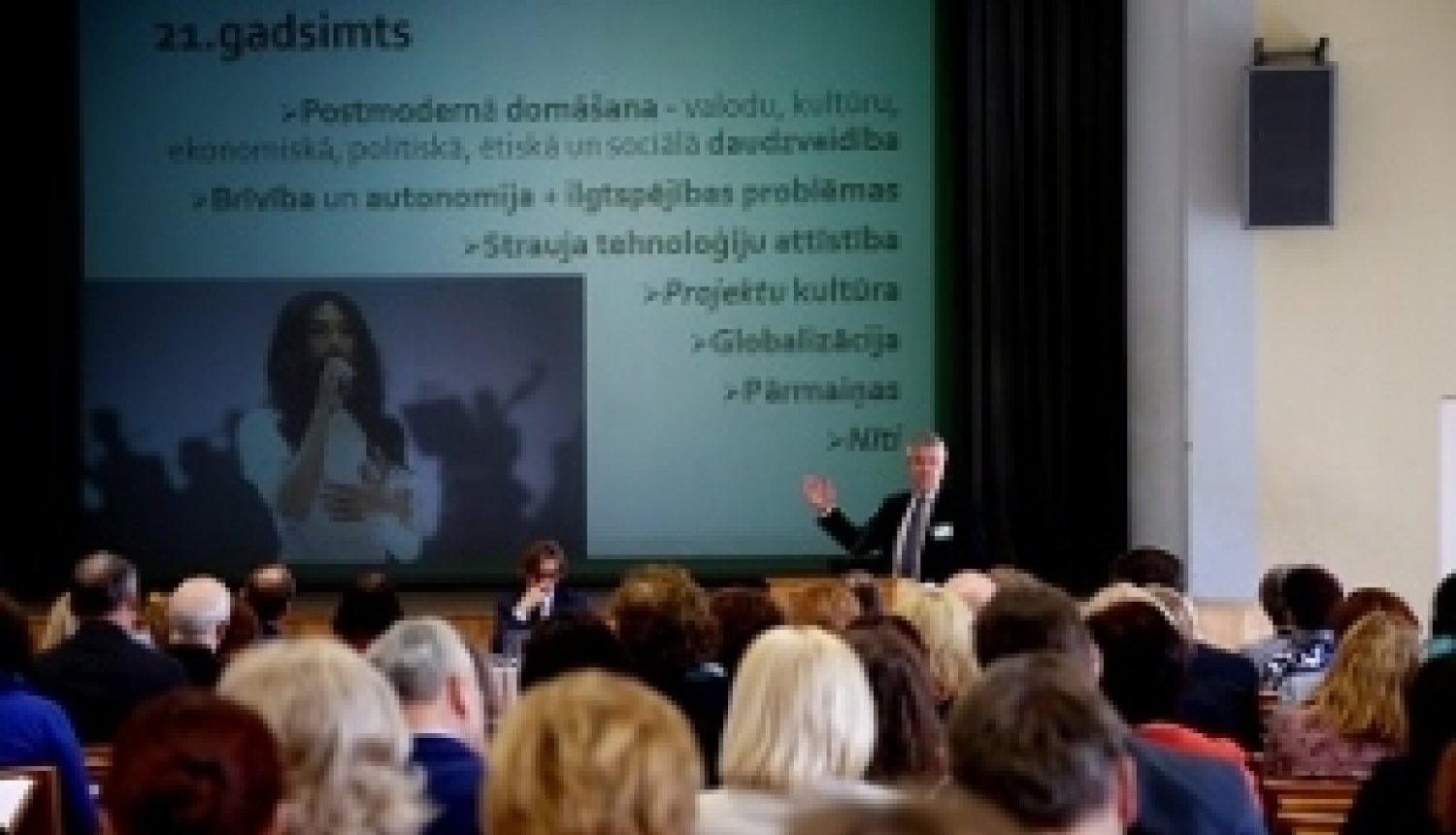 Karjeras attīstības atbalsta pakalpojumiem skolās jākļūst pieejamākiem