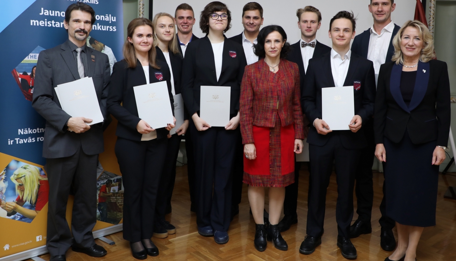 Ministre Šuplinska sveic WorldSkills konkursantus