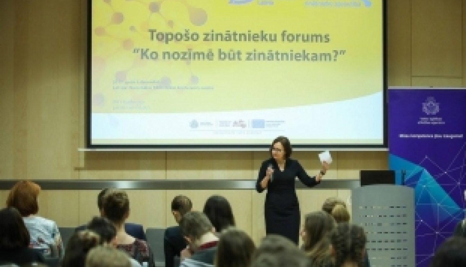 Jaunieši un zinātnieki tiekas diskusiju forumā “Ko nozīmē būt zinātniekam?”