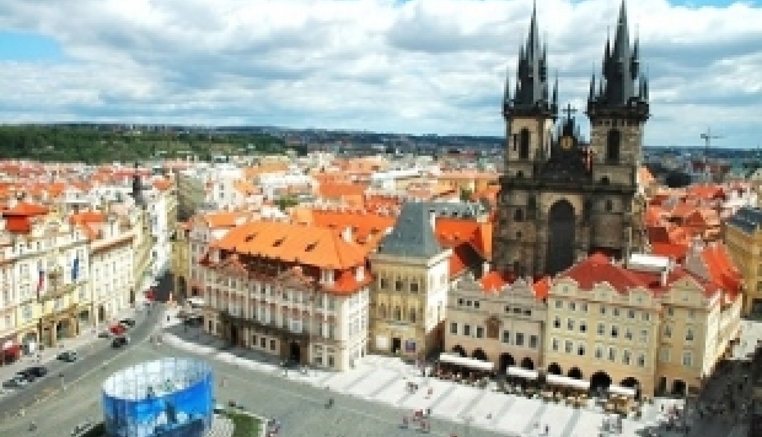 Piedāvā Čehijas Republikas valdības stipendijas studijām un pētniecībai